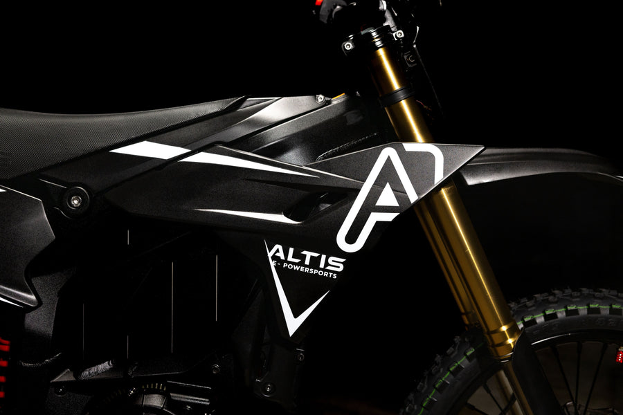 Altis Sigma 2026 — side panel with the Altis logo