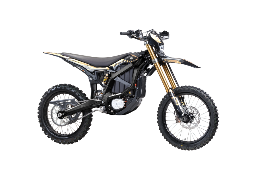 Sur-Ron Ultra Bee HP 2026, Carbon Black — front three-quarter view