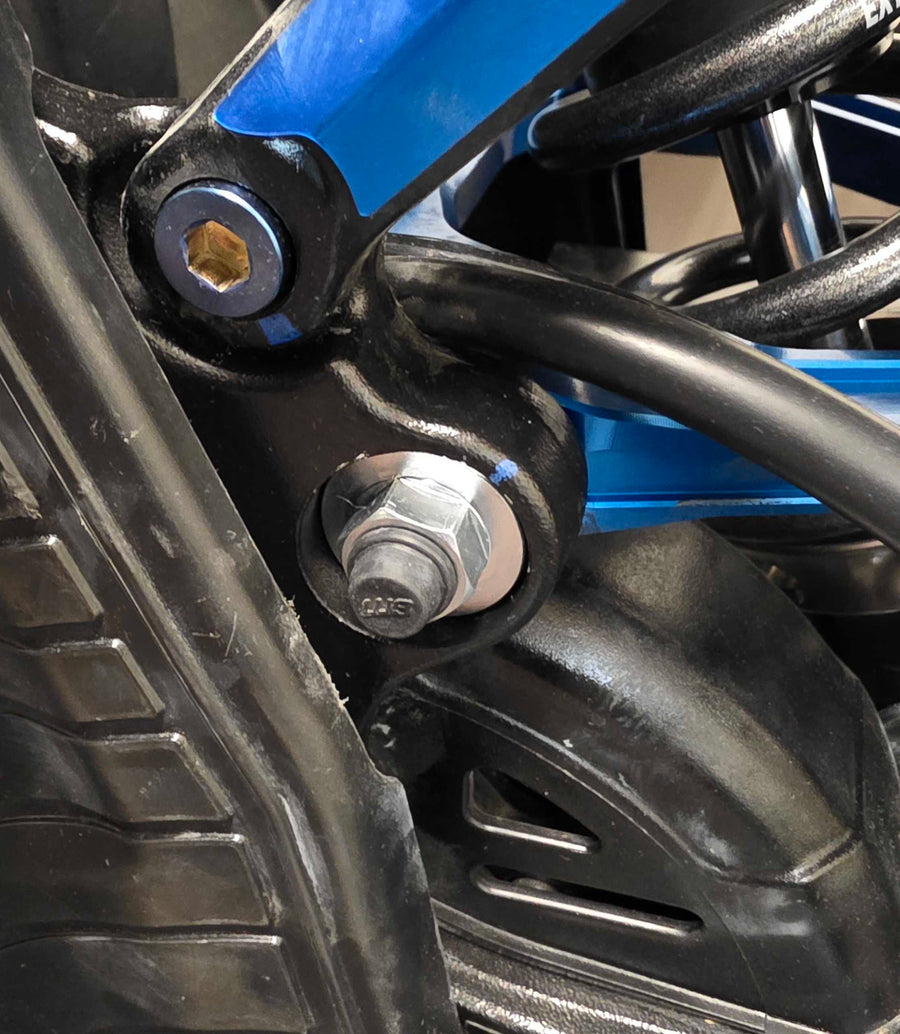 Warp 9 Ultra Bee Triangle Pivot Bolt Kit detail