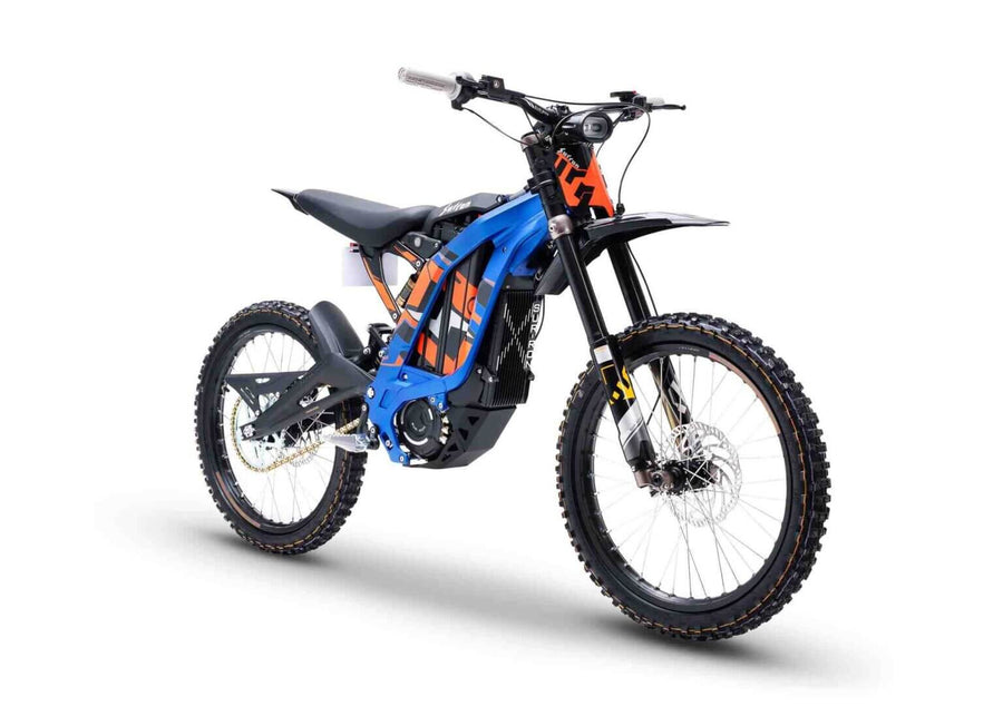 Sur-Ron Light Bee X 2025, Blue with orange accents — front three-quarter view