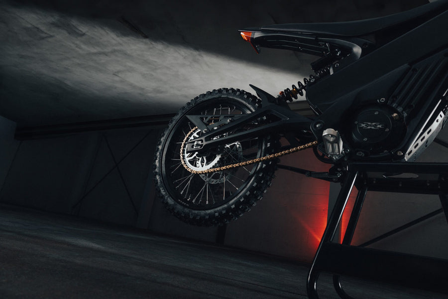 Talaria X3 Pro, Black — rear three-quarter view