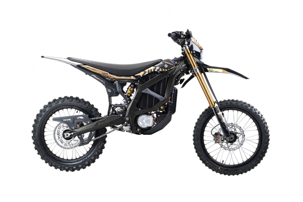 Sur-Ron Ultra Bee HP 2026, Carbon Black — side profile, studio