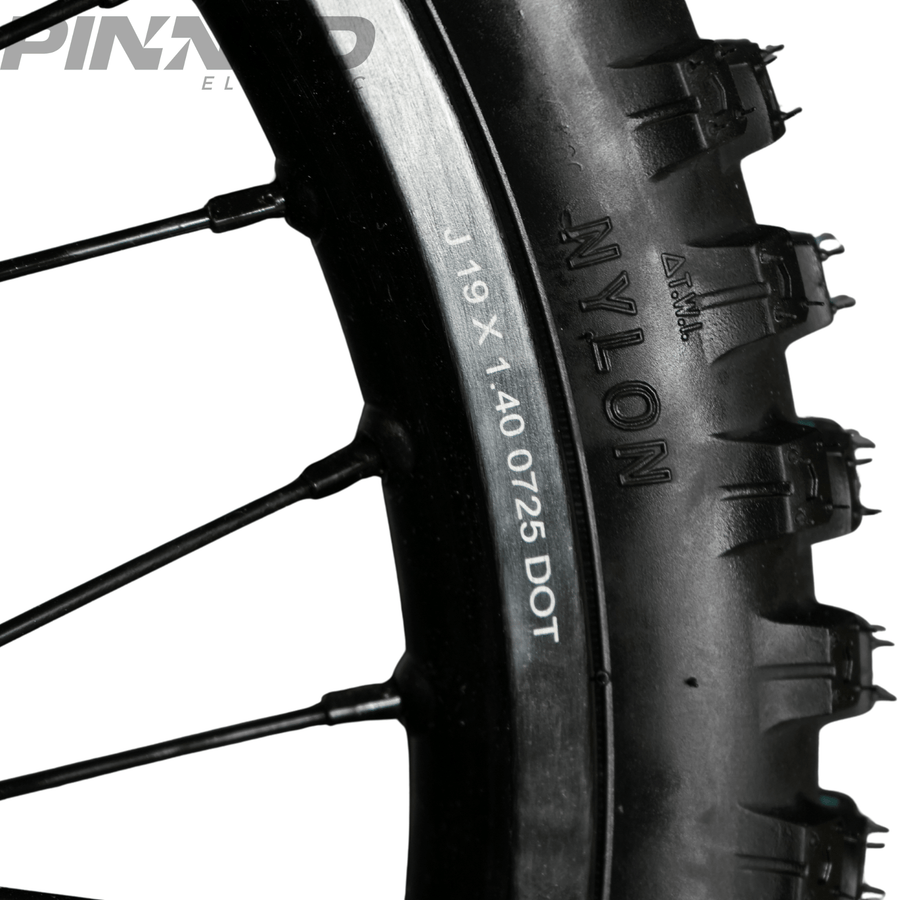 AL XE Pro 19" Front Wheel and Dirt Tires (Arctic Leopard XE Pro OEM)